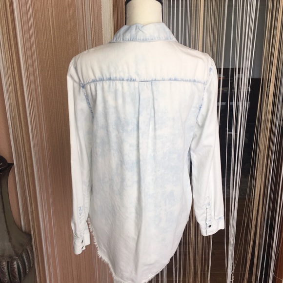 💥Forever 21 denim shirt 💥 - Picture 6 of 8